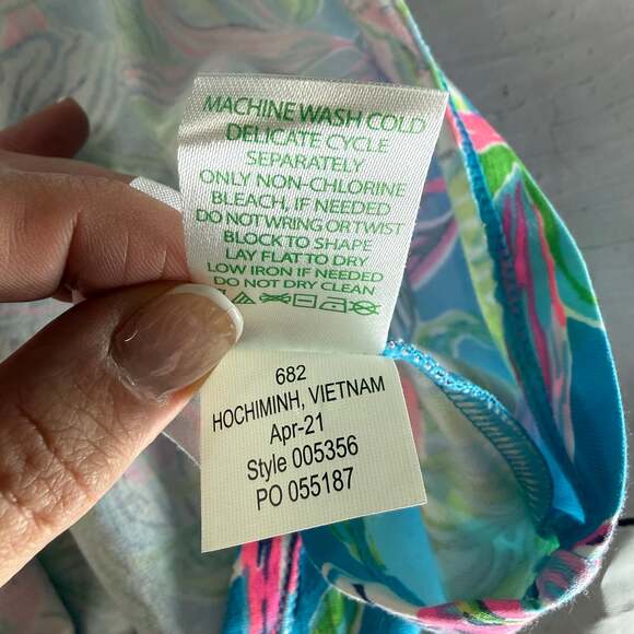 Lilly Pulitzer Floral Wrap Dress, Tropical Print, Size M - Summer Preppy Style - Picture 5 of 8